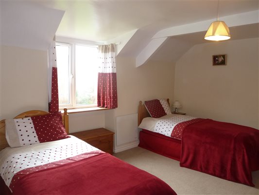 twin bedroom